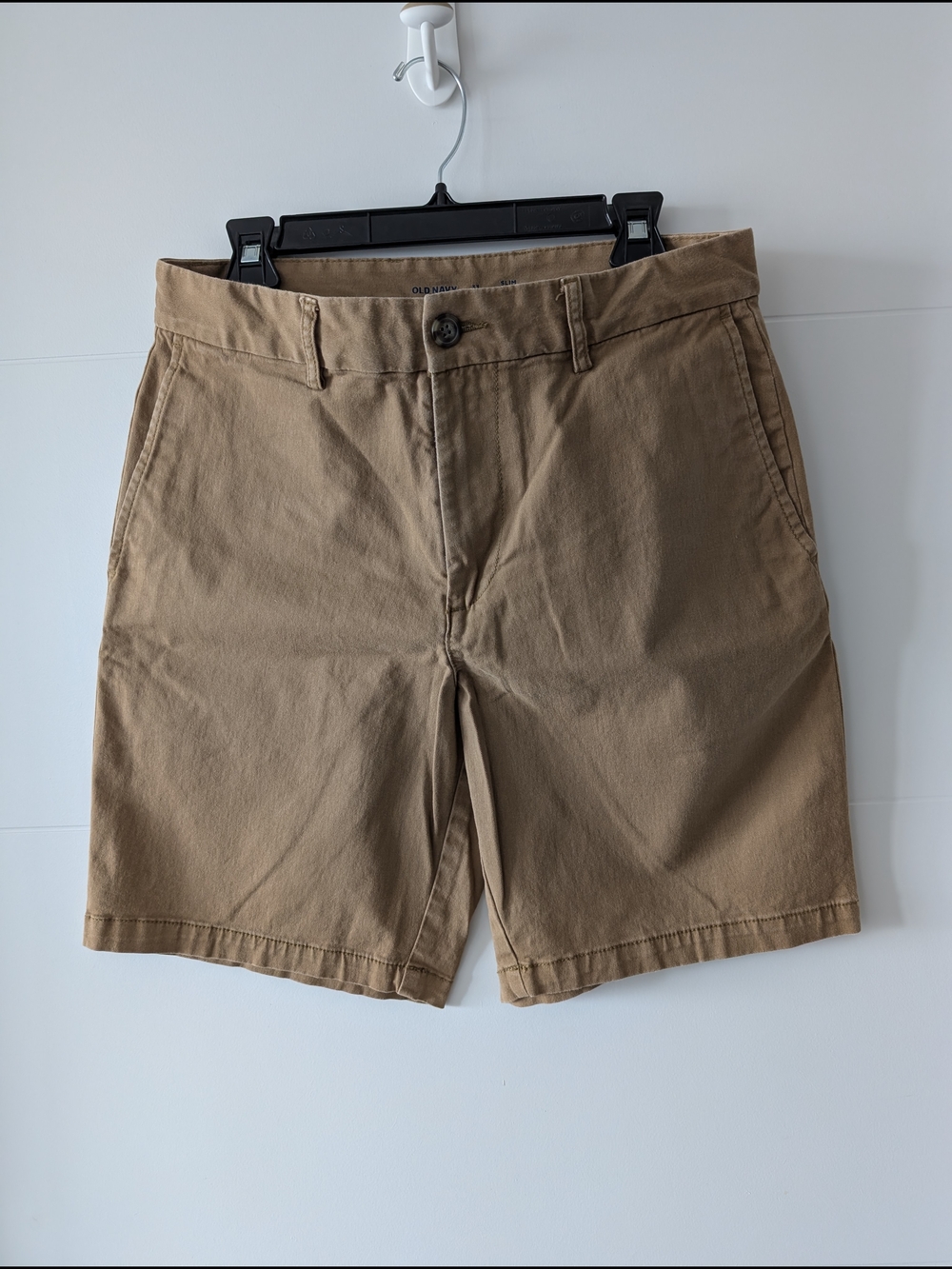 Old Navy Men's Tan Flat-Front Cotton Shorts